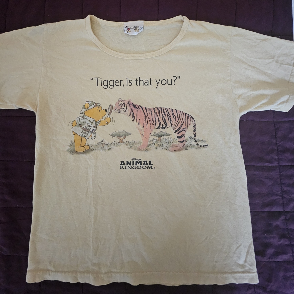 Vintage Disney World Animal Kingdom Winnie The Pooh "Tigger, Is That You?" Tee